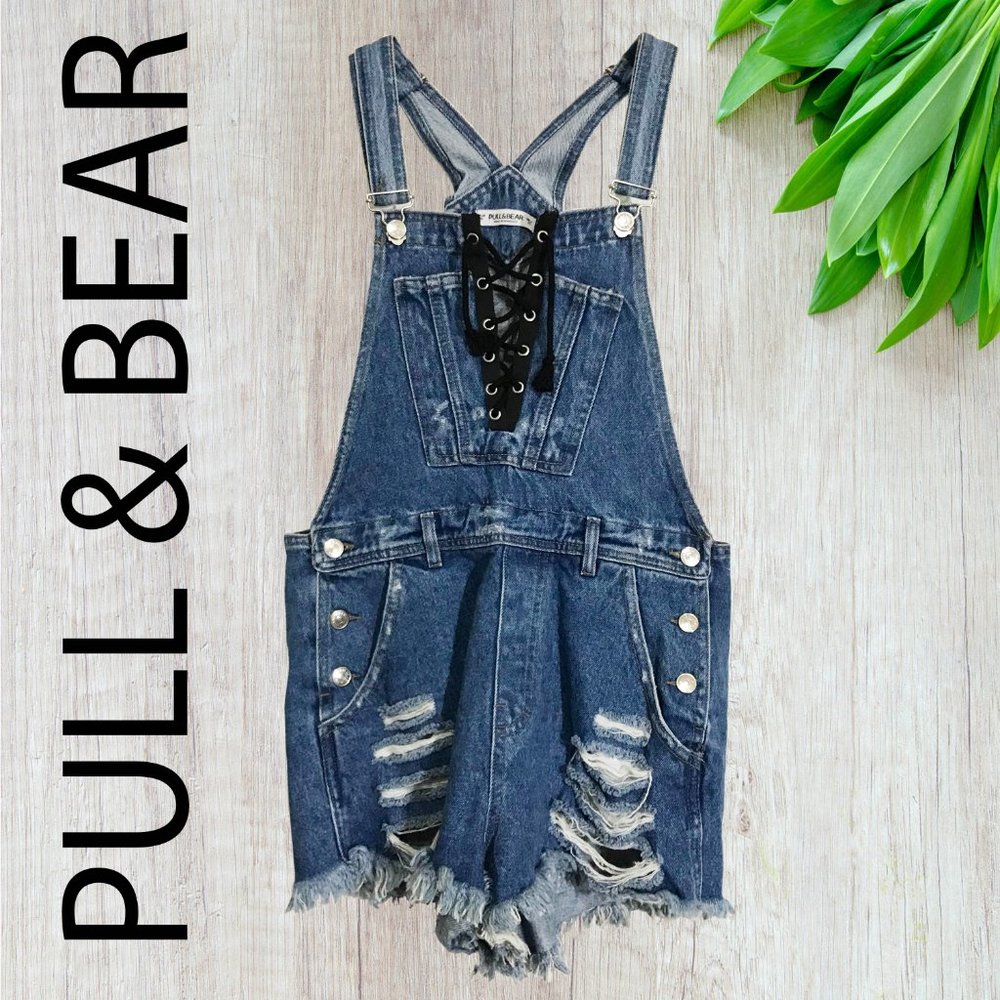 Pull & Bear Women's Overall Denim Jean Shorts NWT - Picture 2 of 7